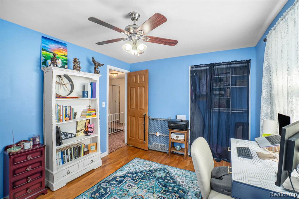 6137 Pebbleshire Drive, Grand Blanc, MI 48439 — Photo 18