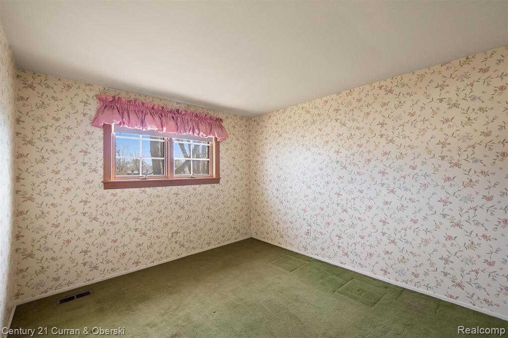 19419 Coachwood Road, Riverview, MI 48193 — Photo 28