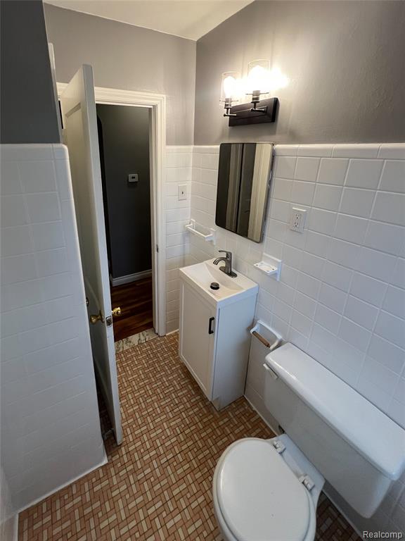 8277 N Sterling, Center Line, MI 48015 — Photo 12