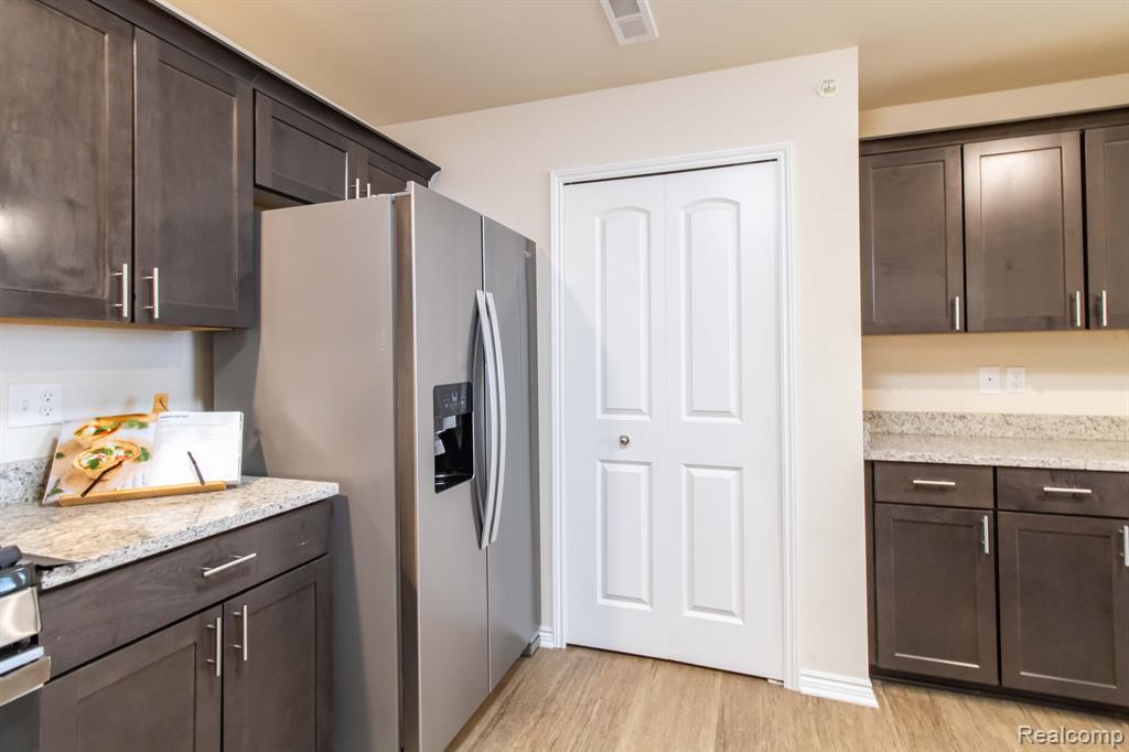 45662 ARAGON Lane, Canton, MI 48187 — Photo 18