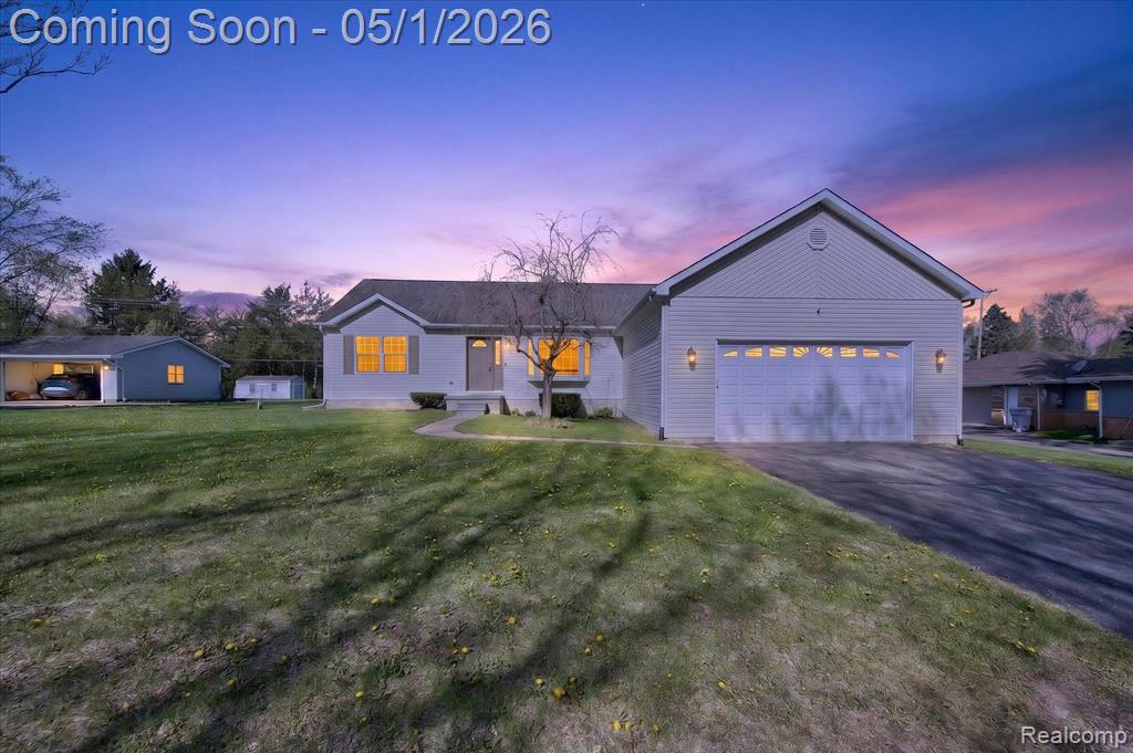 9074 Hamburg Road, Brighton, MI 48116 — front exterior