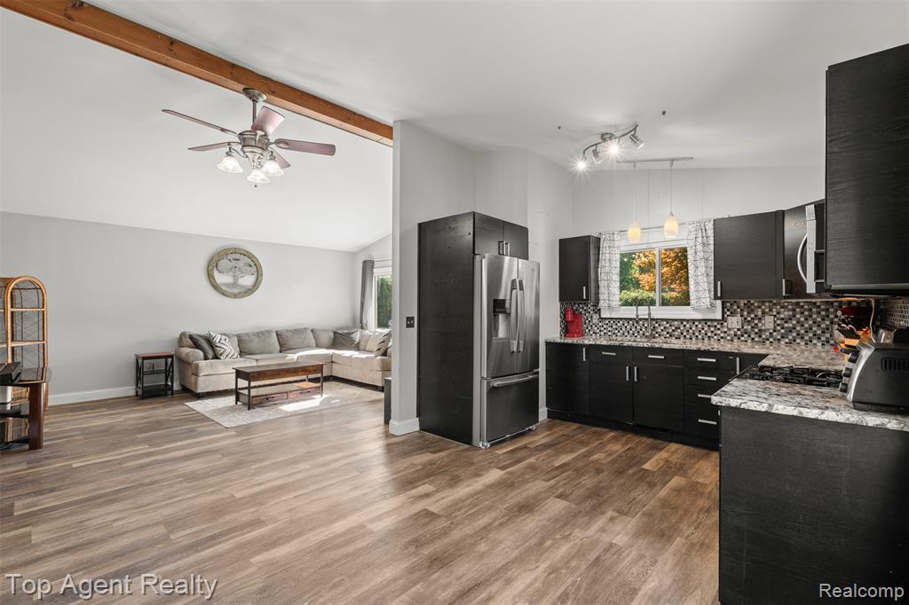 49431 Fuller Road, Chesterfield, MI — Photo 8