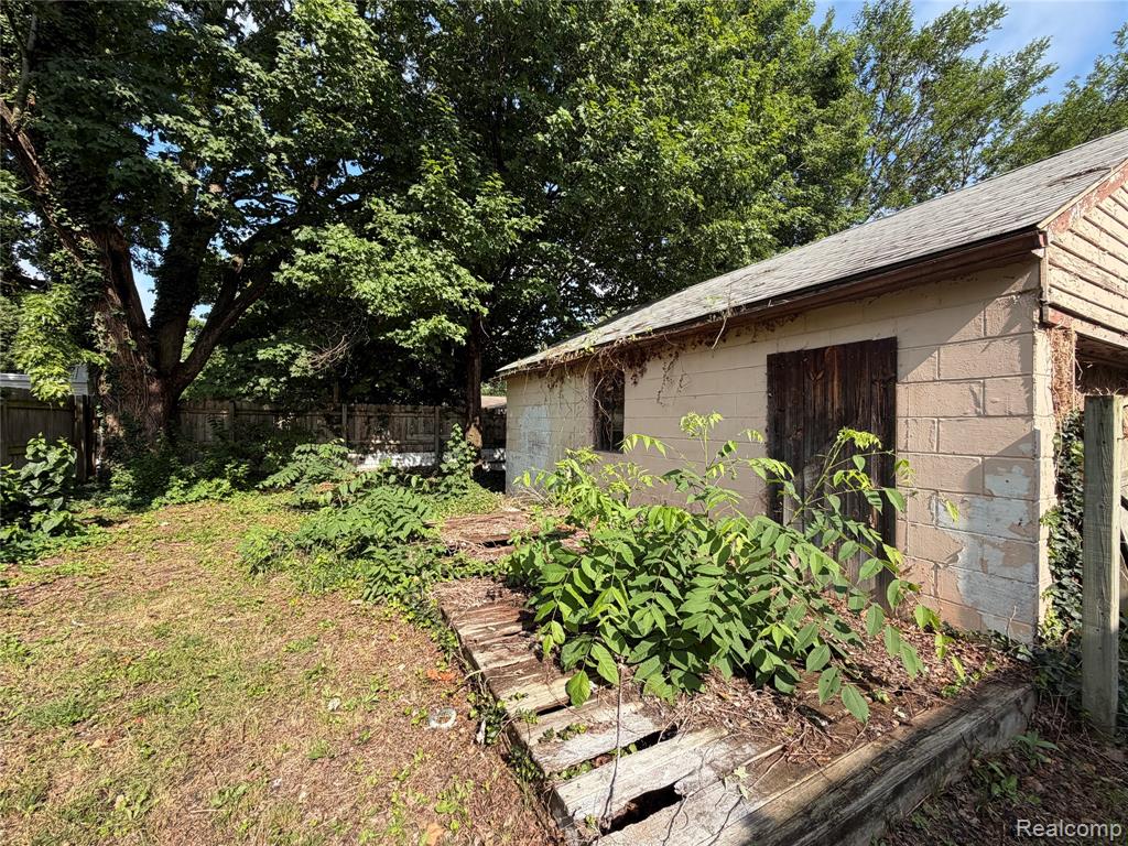 808 Division Street, Owosso, MI 48867 — Photo 10