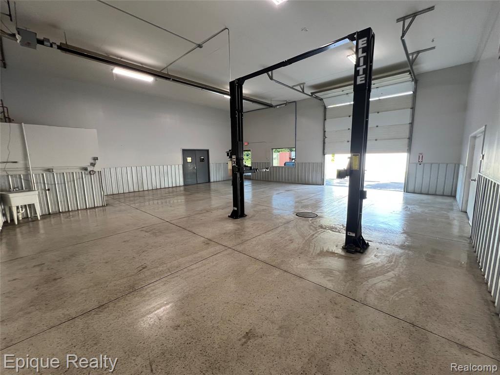 4394 Lapeer Road, Port Huron, MI 48060 — Photo 10