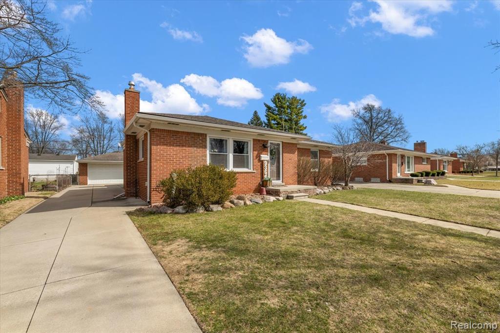9364 Colorado Street, Livonia, MI 48150 — Photo 3