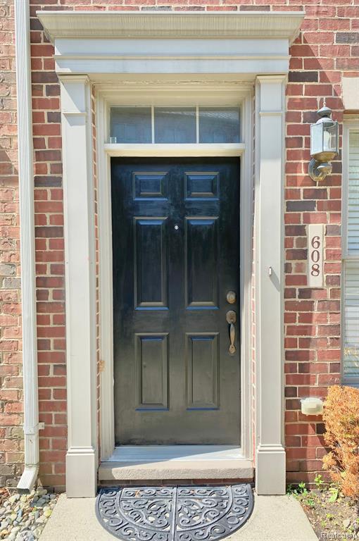 608 LEWIS Street, Birmingham, MI 48009 — Photo 2