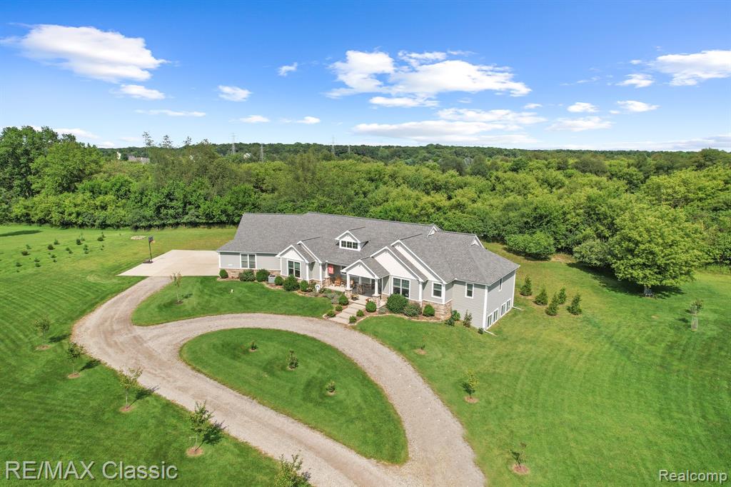 5314 WALNUT CREEK Lane, Ann Arbor, MI 48105 — Photo 4