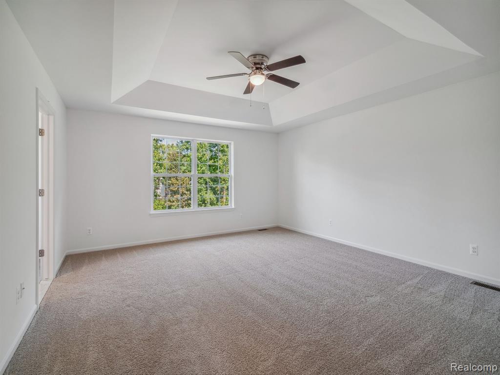 46840 TIMBERLAND Street, Belleville, MI 48111 — Photo 28