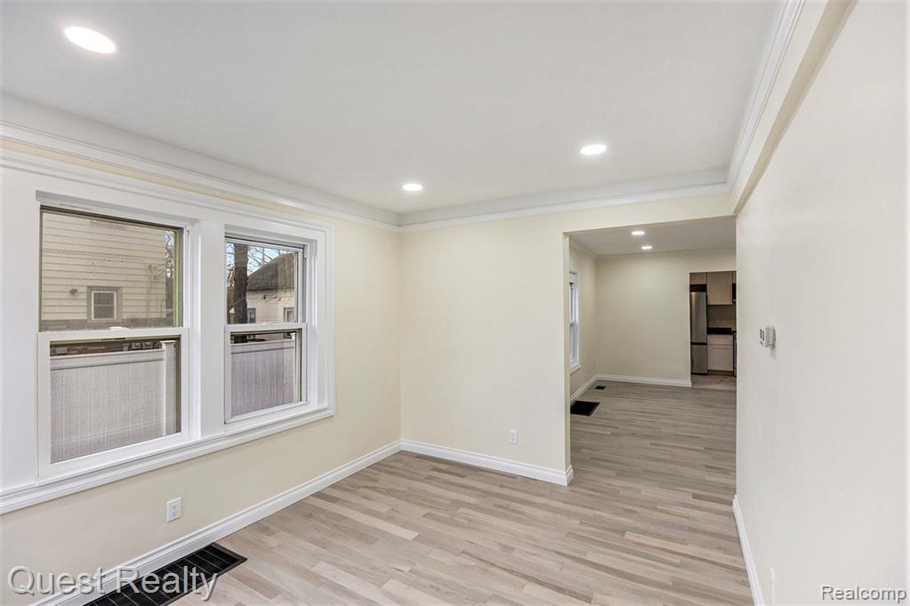 9 Hubbard, Mount Clemens, MI 48043 — Photo 5