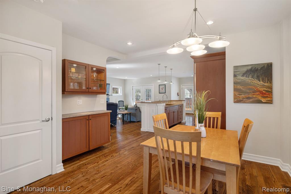 797 WASHINGTON Road, Grosse Pointe, MI 48230 — Photo 19