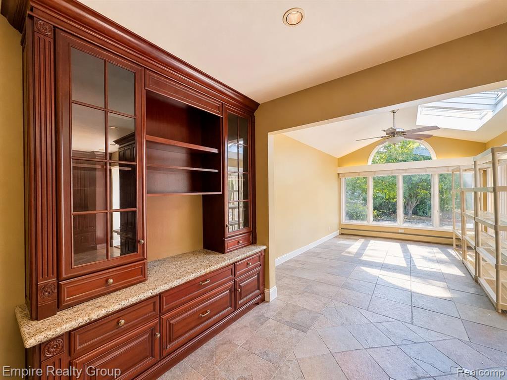 5005 Wing Lake Road, Bloomfield Hills, MI 48302 — Photo 10