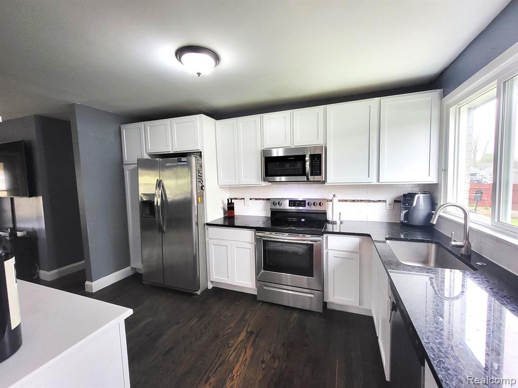 47880 ROLAND Street, Shelby Twp, MI 48317 — Photo 5