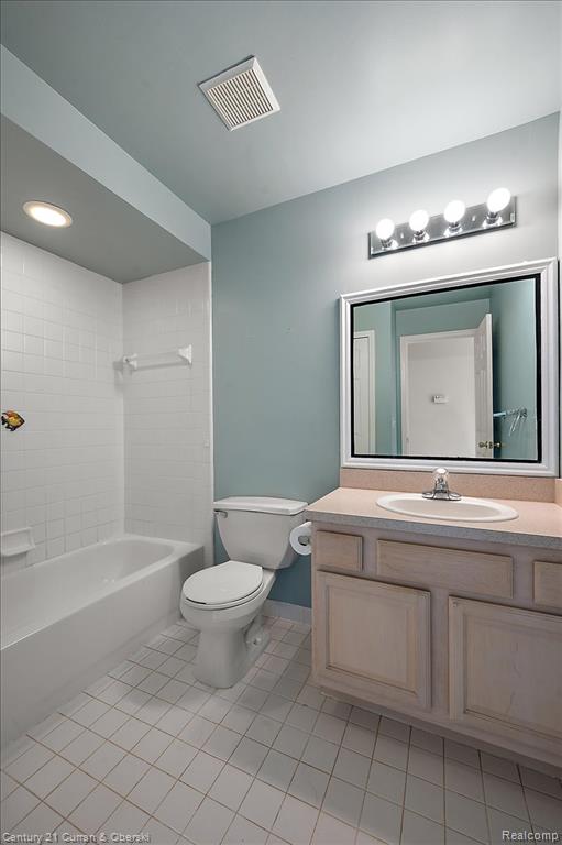 52179 Sawmill Creek Drive, Macomb, MI 48042 — Photo 20