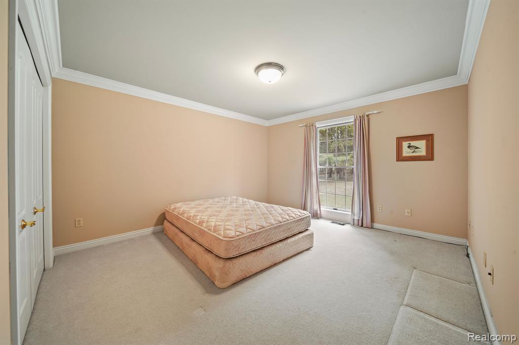 9856 Rattalee Lake Road, Clarkston, MI 48348 — Photo 37