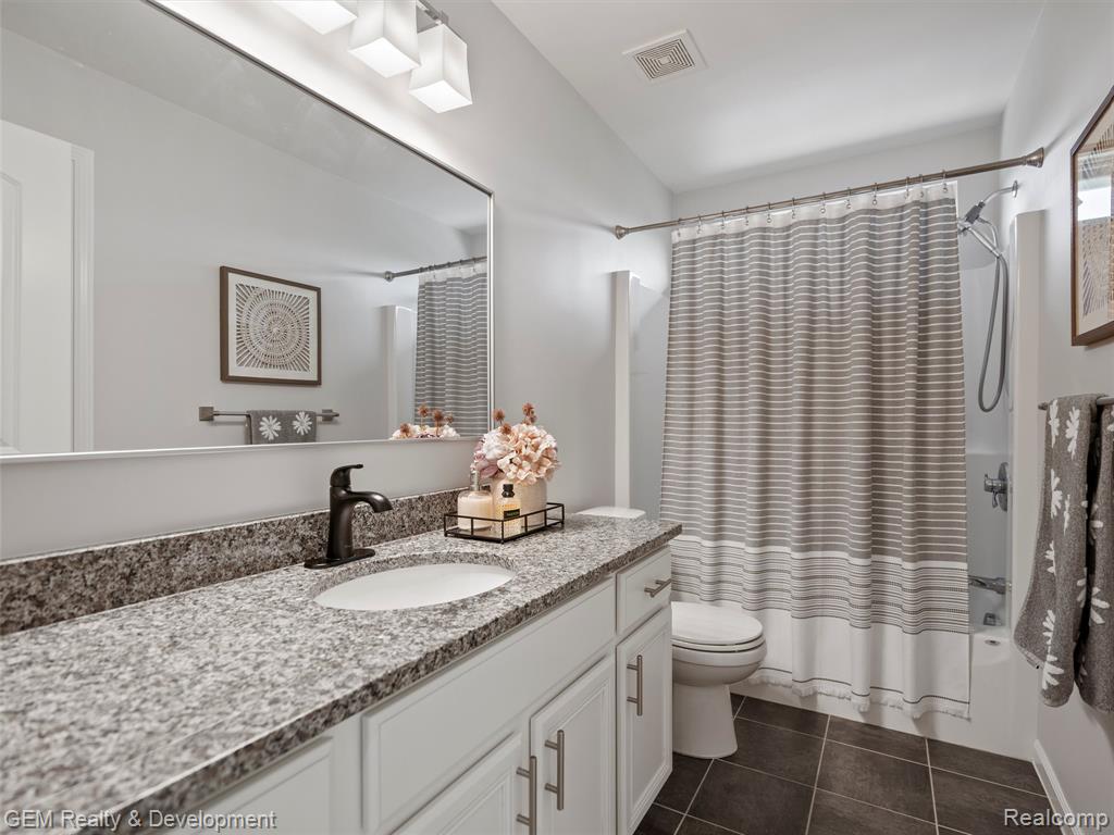 52486 Aspen Drive, South Lyon, MI 48178 — Photo 43