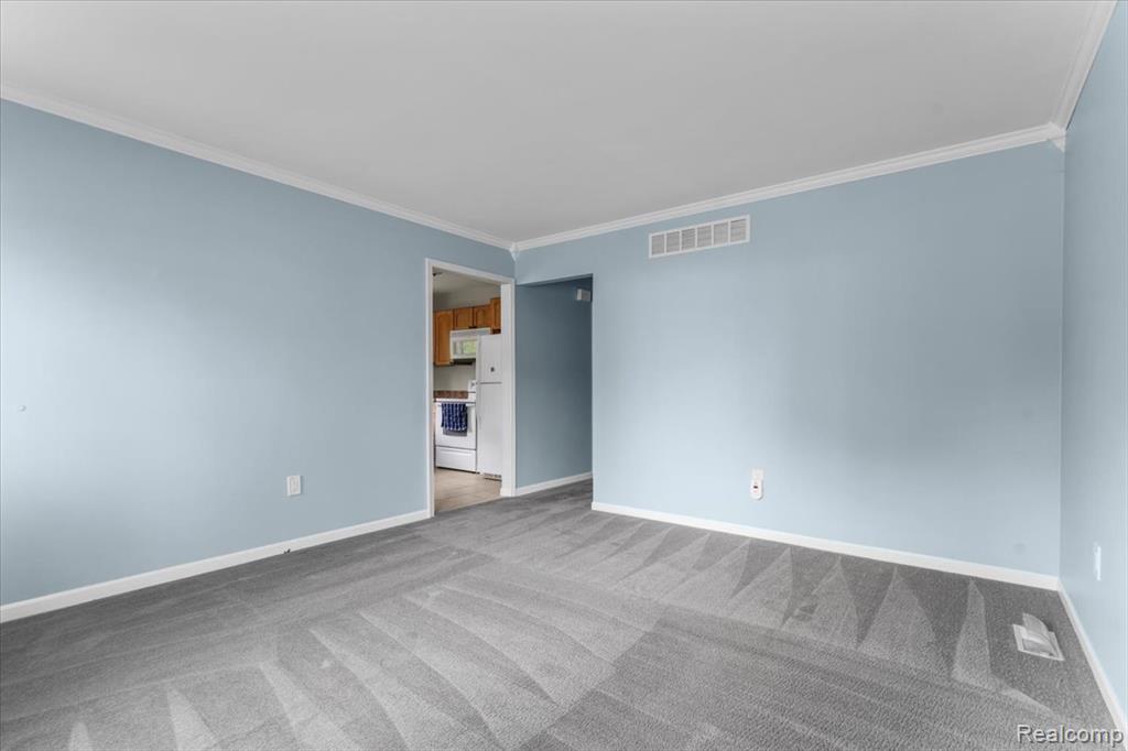 2519 Buckingham Avenue, Berkley, MI 48072 — Photo 6
