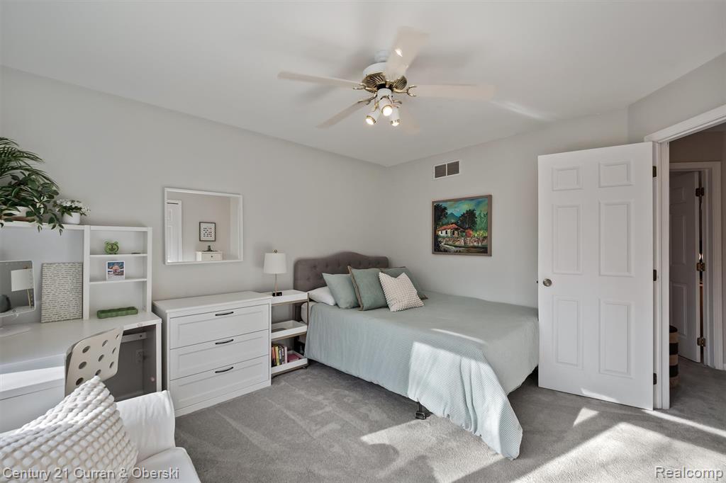 43507 Scenic Lane W, Northville, MI 48167 — Photo 38