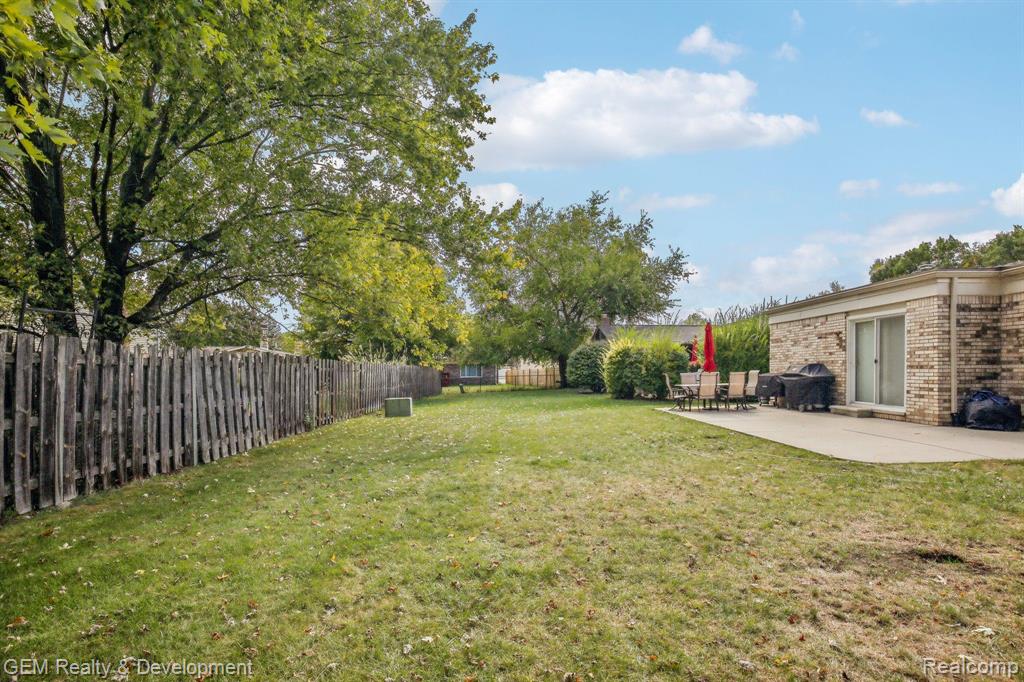 7480 CORBETT Drive, Canton, MI 48187 — Photo 30