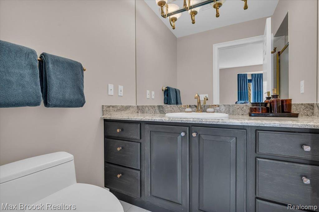 6462 W OAKS Drive, West Bloomfield, MI 48324 — Photo 37