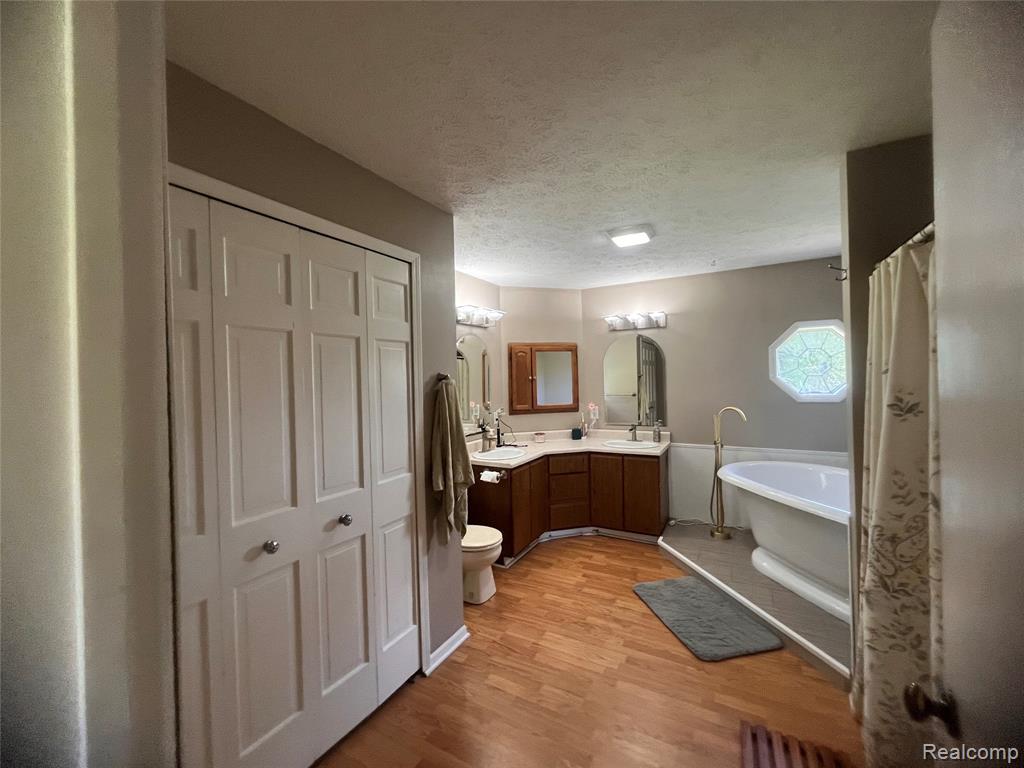 6126 Green Court, Chelsea, MI 48118 — Photo 16