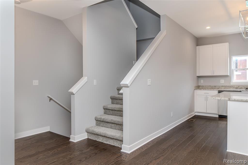 25495 GRANDVIEW Lane, 25, Novi, MI — Photo 19