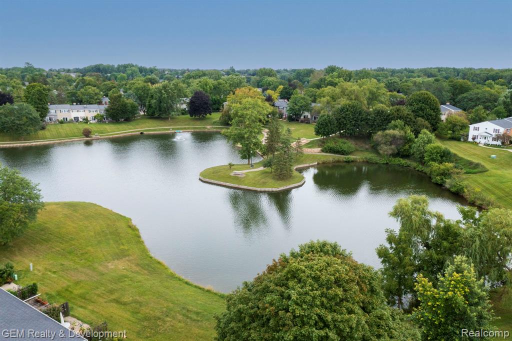 19627 Neptune Court, Northville, MI 48167 — Photo 47