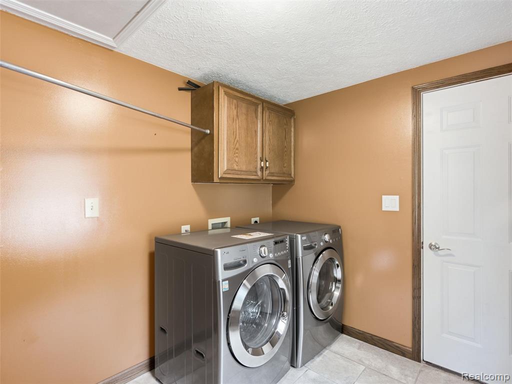 5003 Mason Road, Howell, MI 48843 — Photo 16