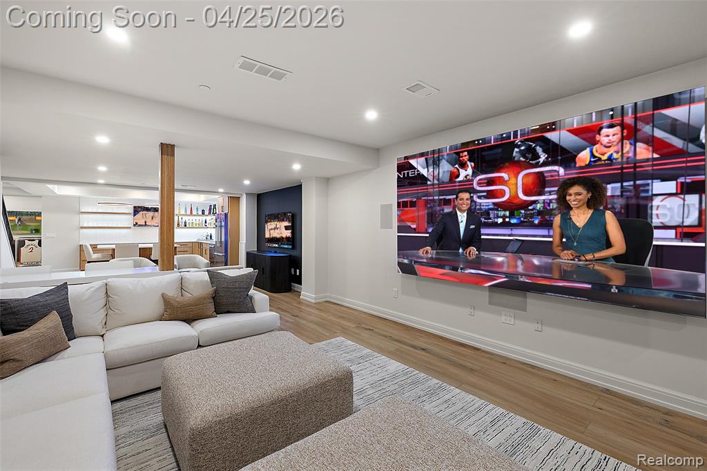 7487 Gramercy Circle, West Bloomfield, MI — Photo 22