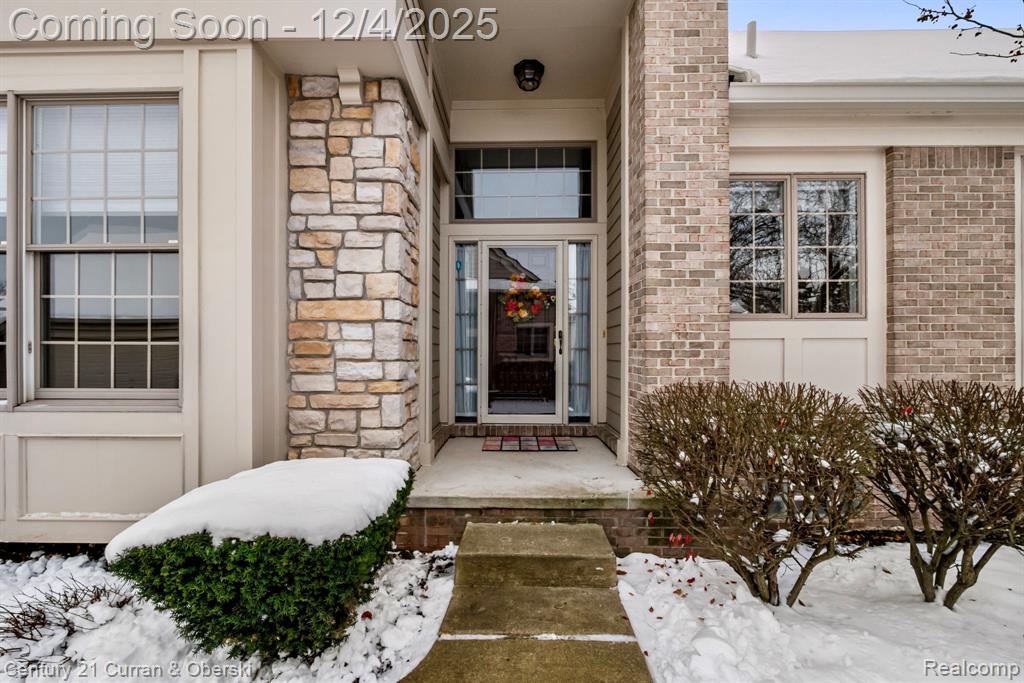 16925 Lochmoor Circle E, Northville, MI 48168 — Photo 7