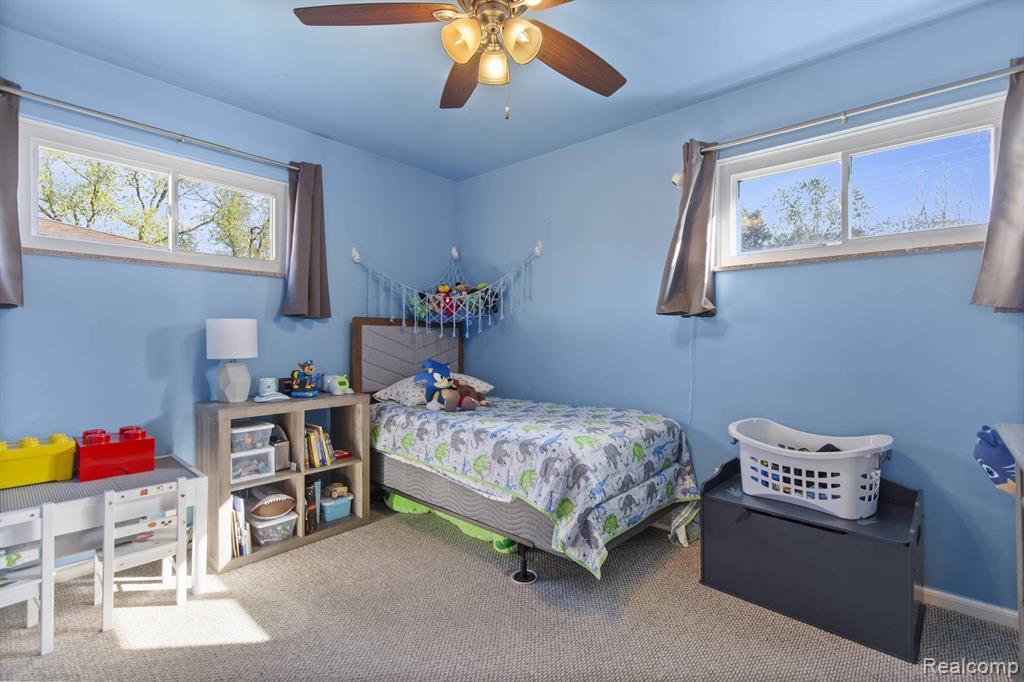 8681 STROM Drive, Sterling Heights, MI 48314 — Photo 19