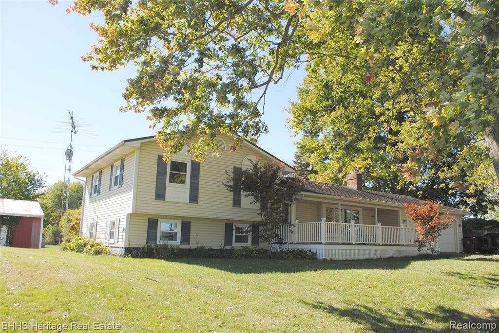 10755 Sober Road, Webberville, MI 48892 — Photo 2
