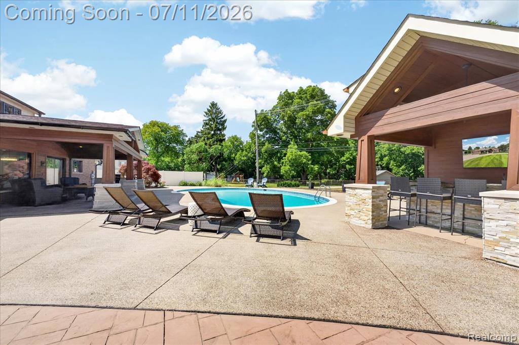 23750 E River Road, Grosse Ile, MI 48138 — Photo 39