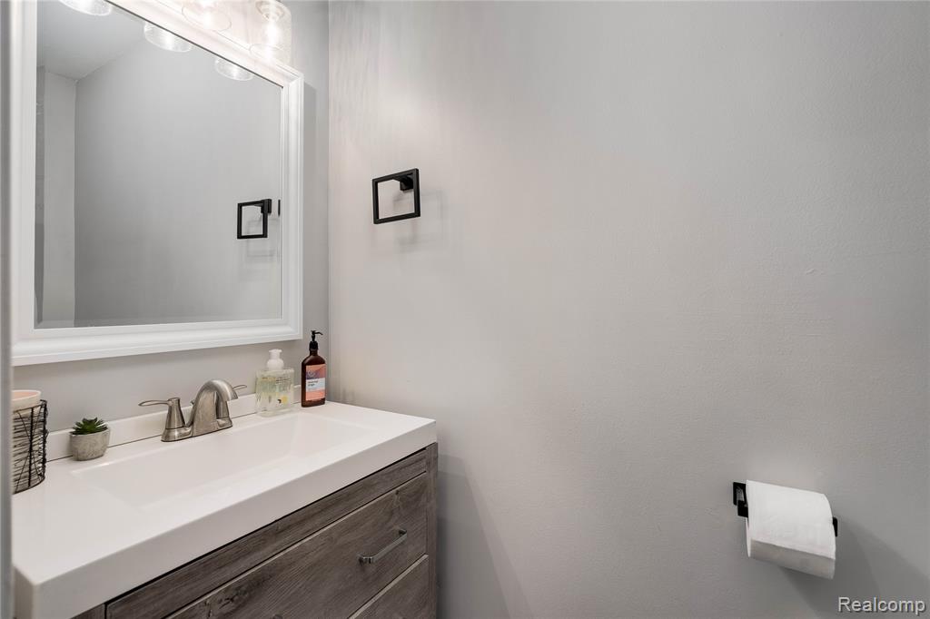8495 Pepper Ridge Drive, Grand Blanc, MI 48439 — Photo 7
