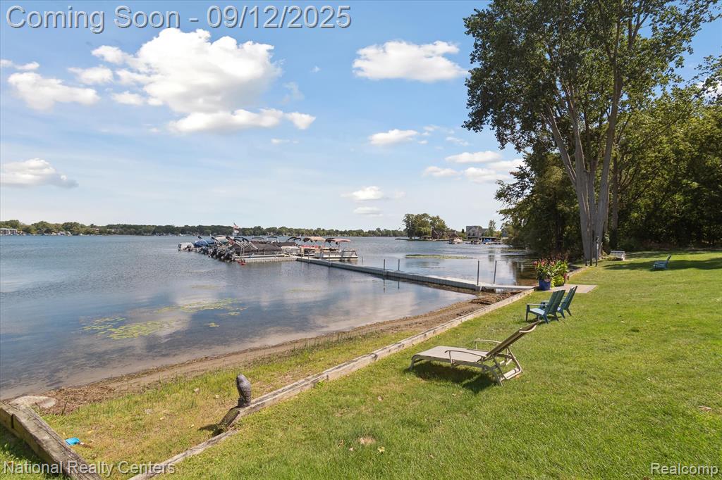 895 S Pontiac Trail, Walled Lake, MI 48390 — Photo 38
