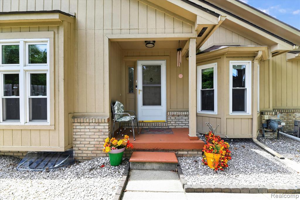 6407 Western Way, Flint, MI 48532 — Photo 6