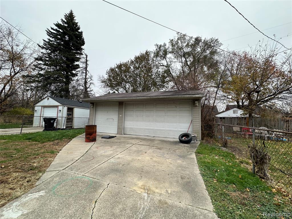 12016 Nashville Street, Detroit, MI 48205 — Photo 28
