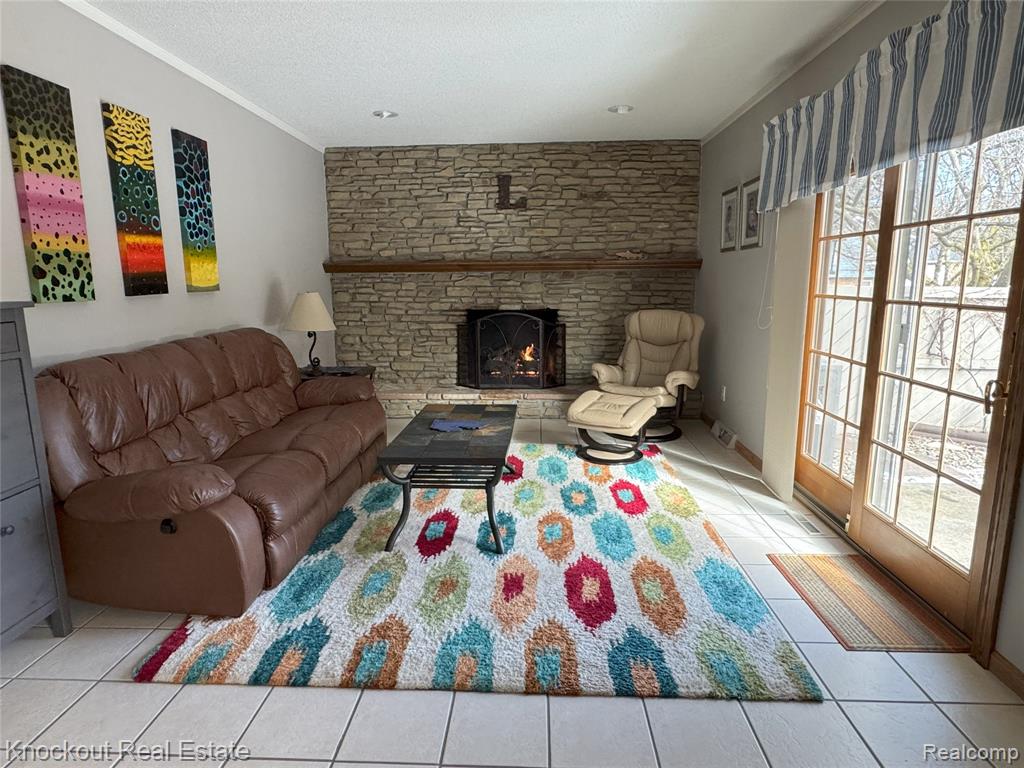 439 Churchgrove Road, Frankenmuth, MI 48734 — Photo 10