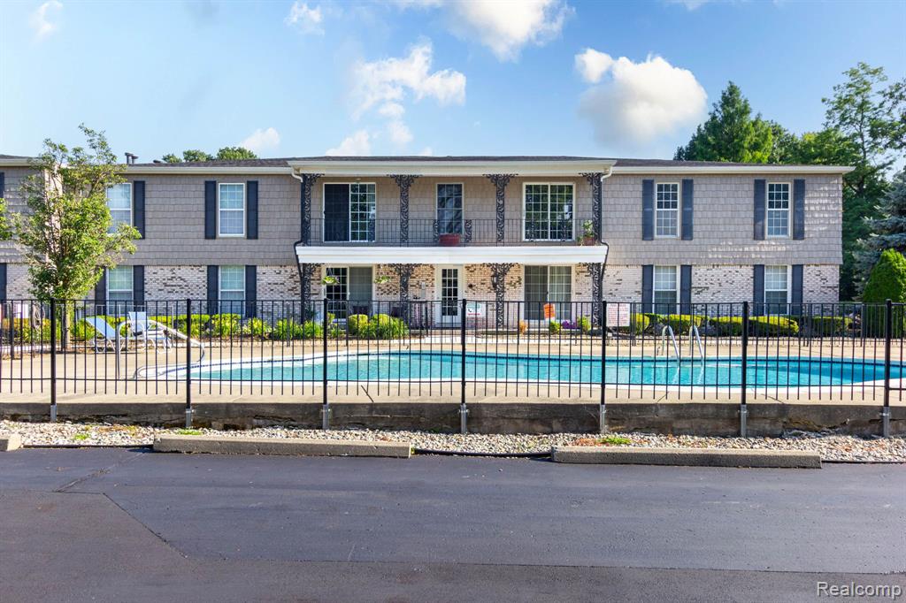 24360 East River Road, 36, Grosse Ile, MI 48138