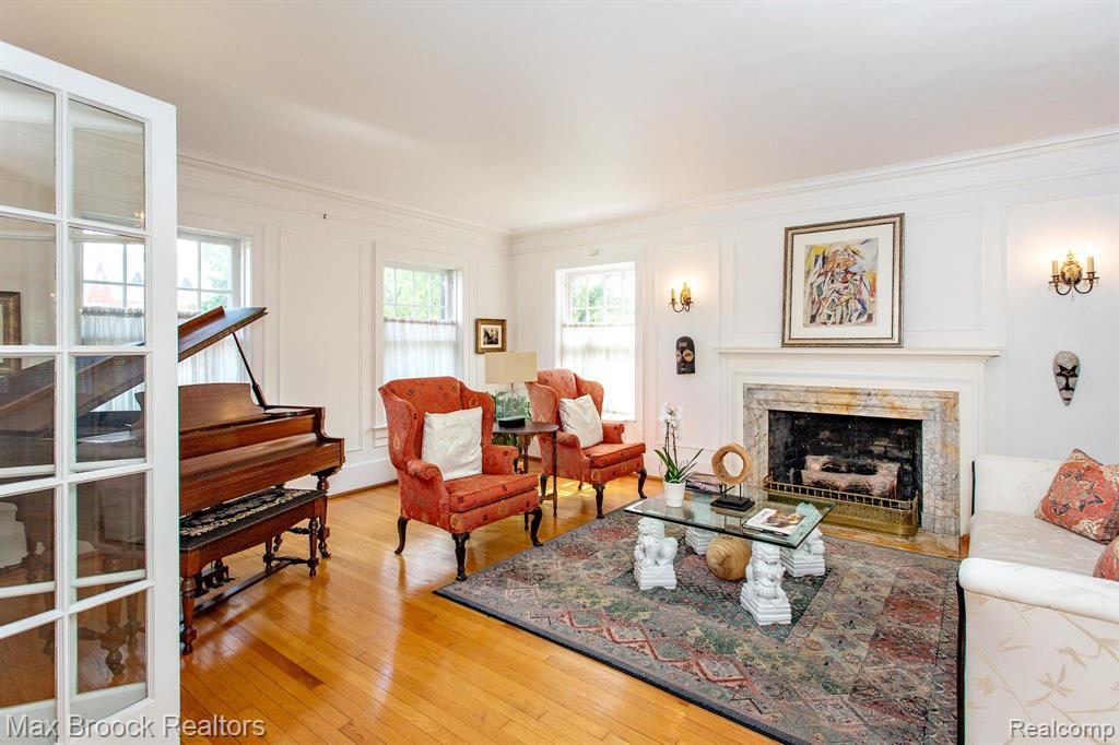 736 CHICAGO Boulevard, Detroit, MI 48202 — Photo 10