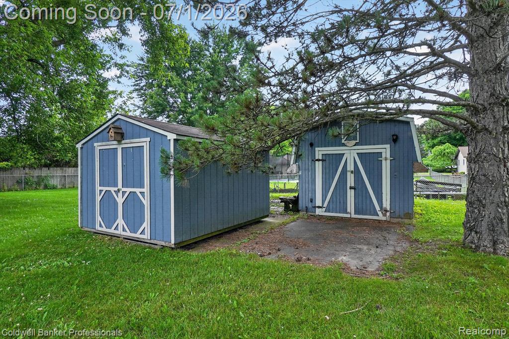 5410 Mancelona Drive, Grand Blanc, MI 48439 — Photo 39