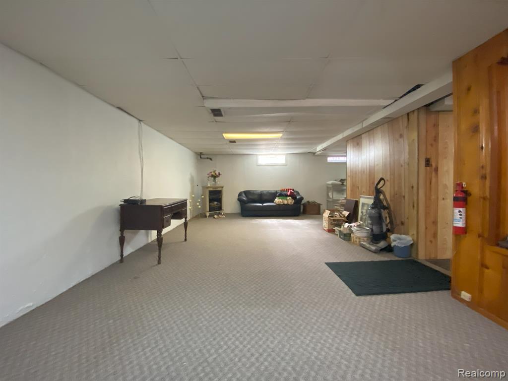9335 WINSTON, Redford, MI 48239 — Photo 12