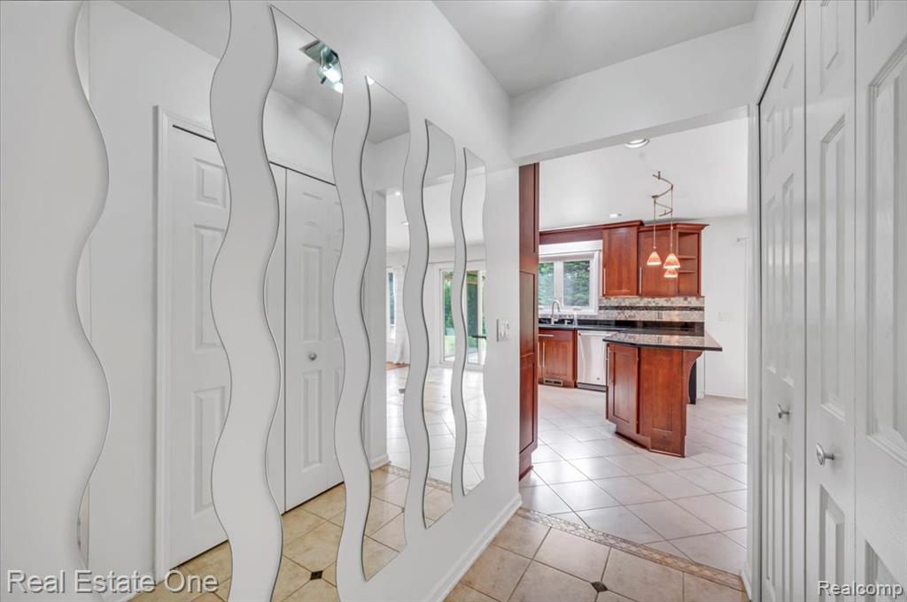 751 Bristol Lane, Clarkston, MI 48348 — Photo 15