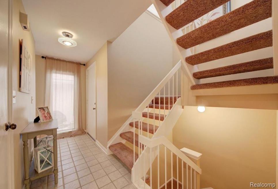 5206 RICHARD RUN WEST, West Bloomfield, MI — Photo 15