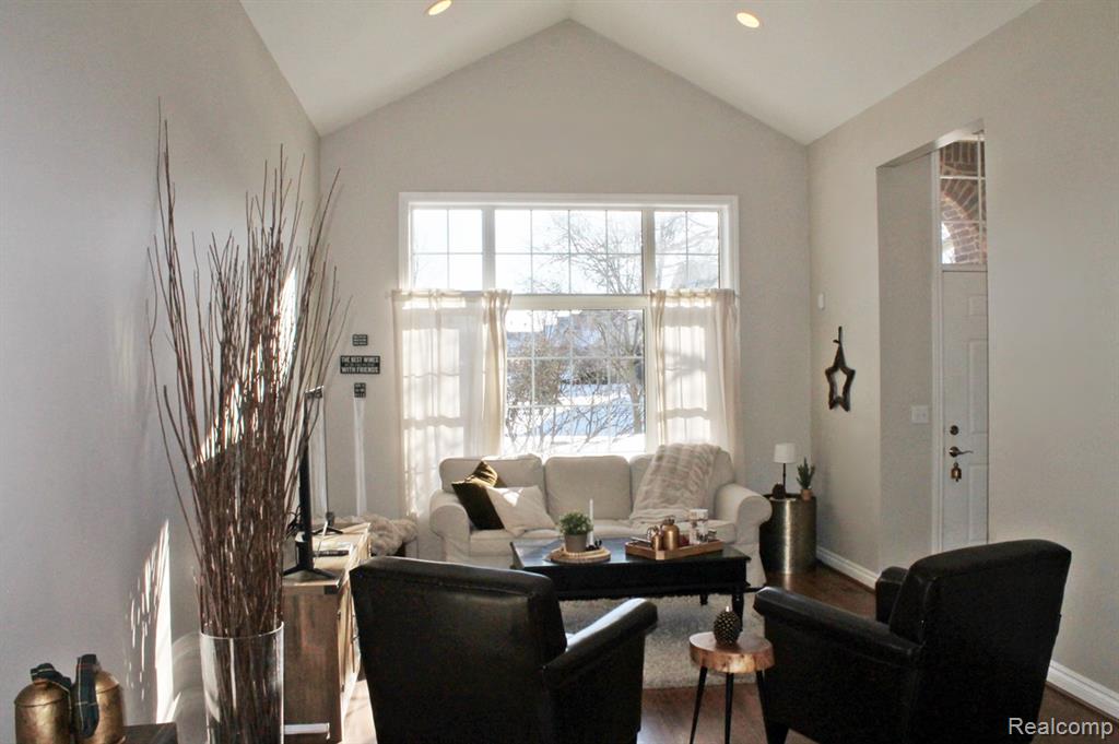 45679 N Stonewood Road, 58, Canton, MI 48187 — Photo 5