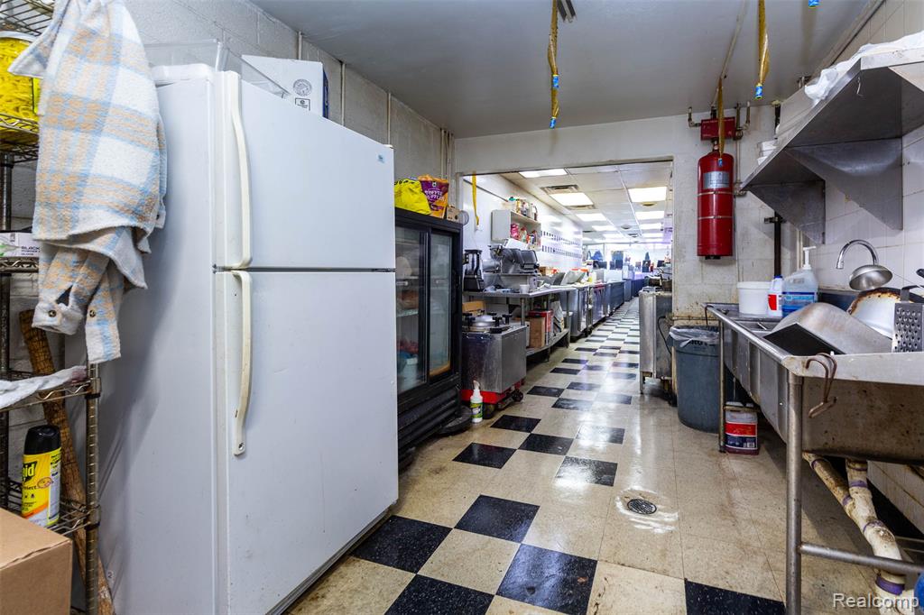 1360 W Fort Street, Detroit, MI 48226 — Photo 30
