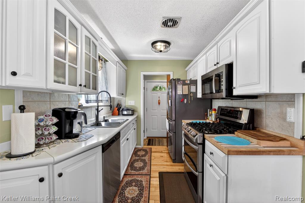 700 Coolidge Drive, Midland, MI 48642 — Photo 6