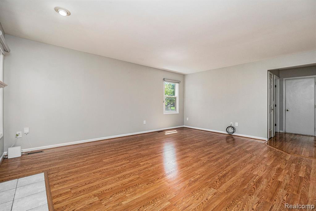 42856 LEDGEVIEW Drive, Novi, MI 48377 — Photo 11