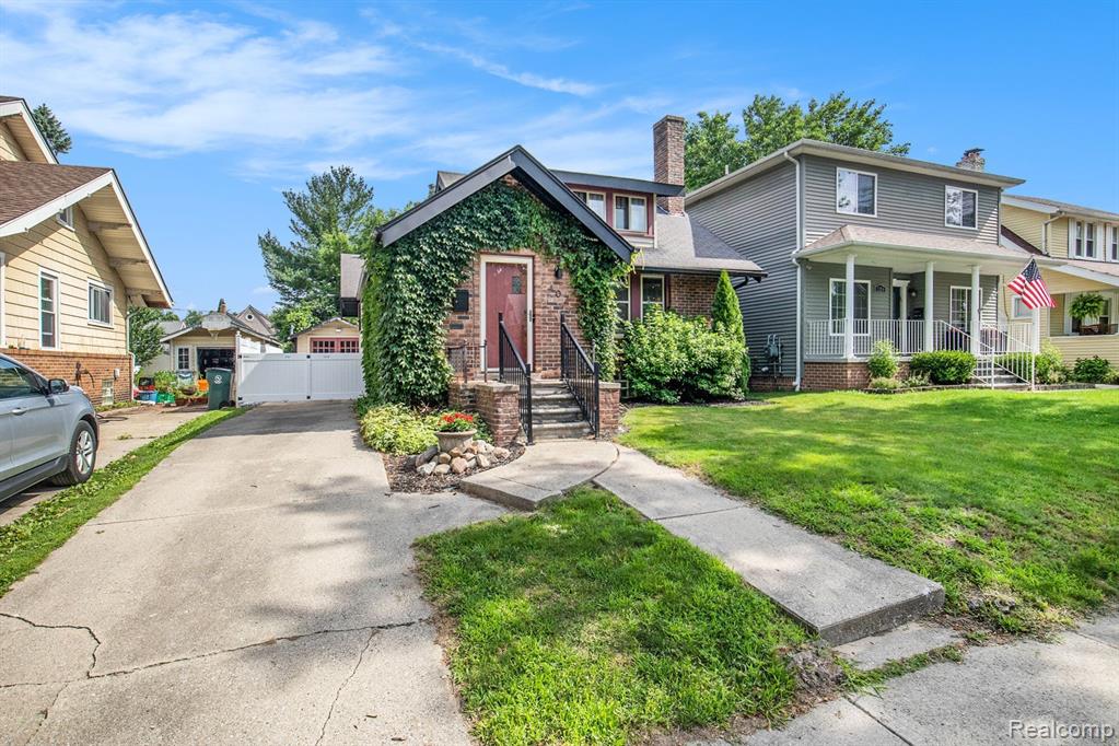 402 WAVERLEY Avenue, Royal Oak, MI 48067 — Photo 2