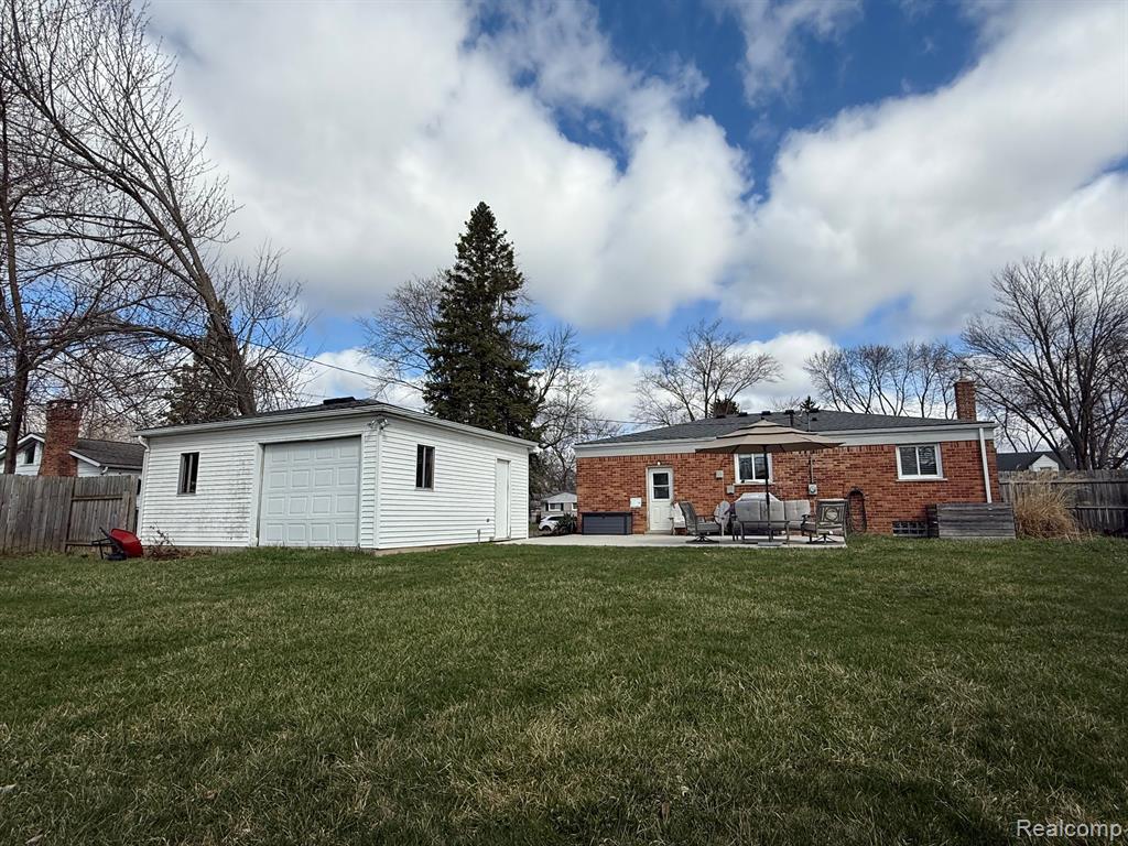 6035 GRAPER Drive, Waterford, MI 48329 — Photo 20
