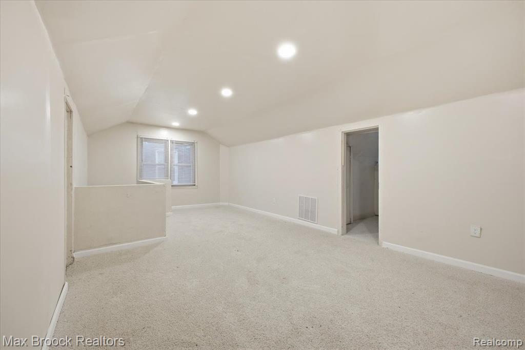 9722 Wayburn Street, Detroit, MI 48224 — Photo 23